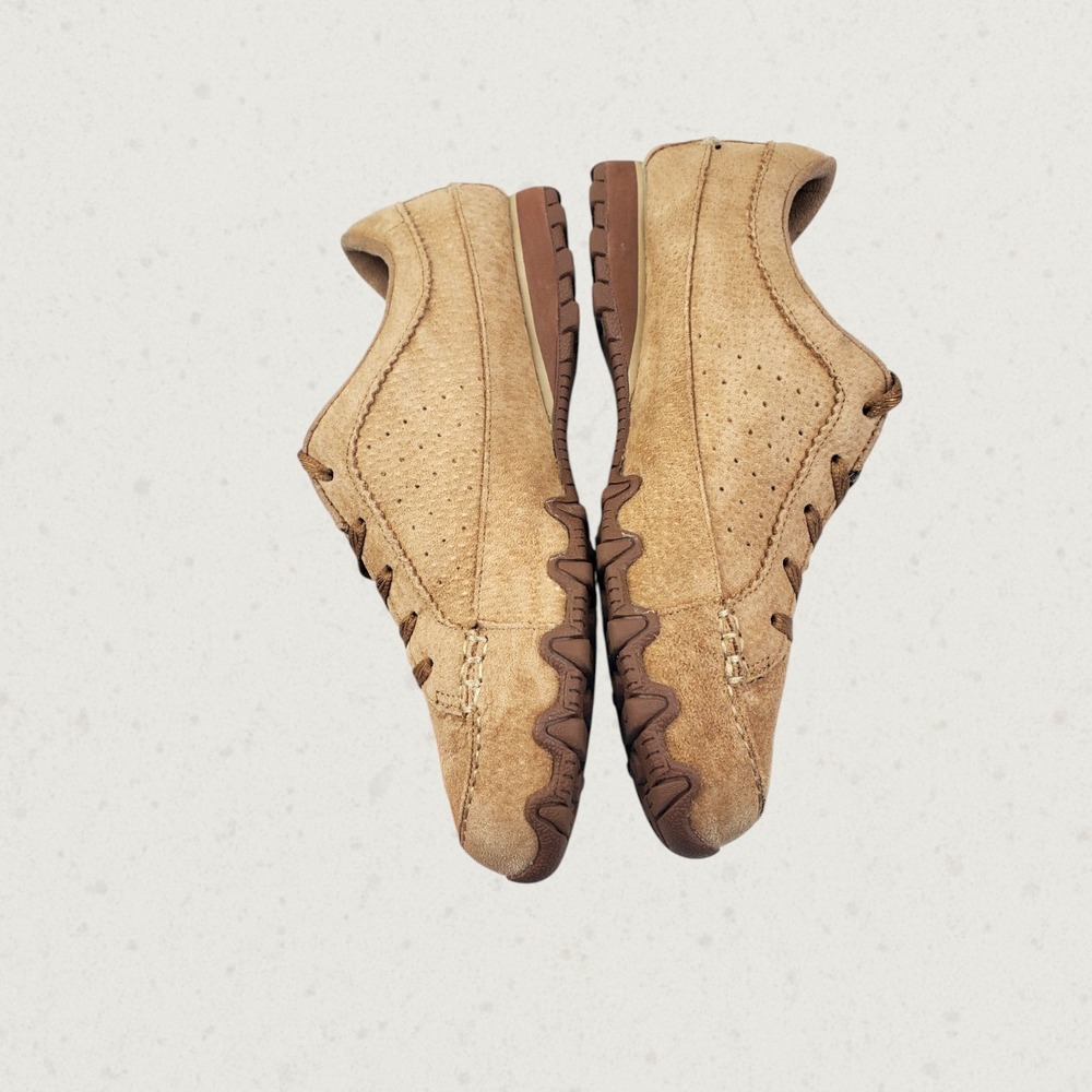 Skechers Wide Fit Tan Suede Sneakers Air-Cooled Memory Foam Low Top Size 8.5 - Picture 3 of 9